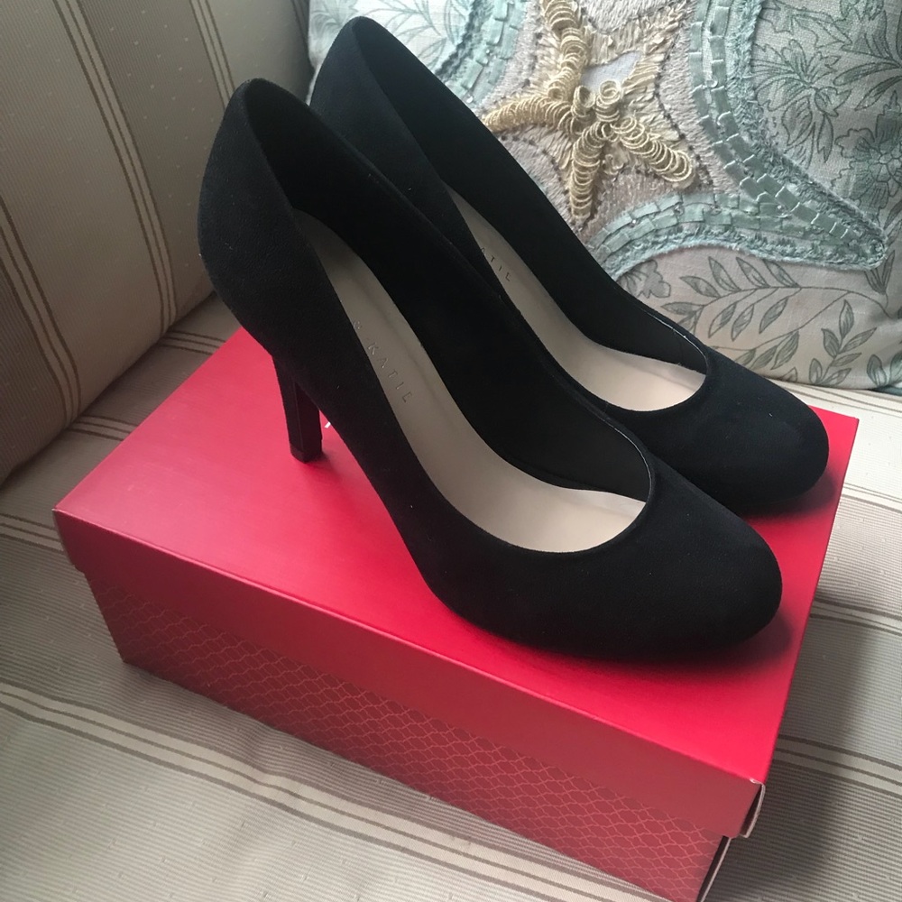 Never worn Kelly & Katie black pumps from DSW.
